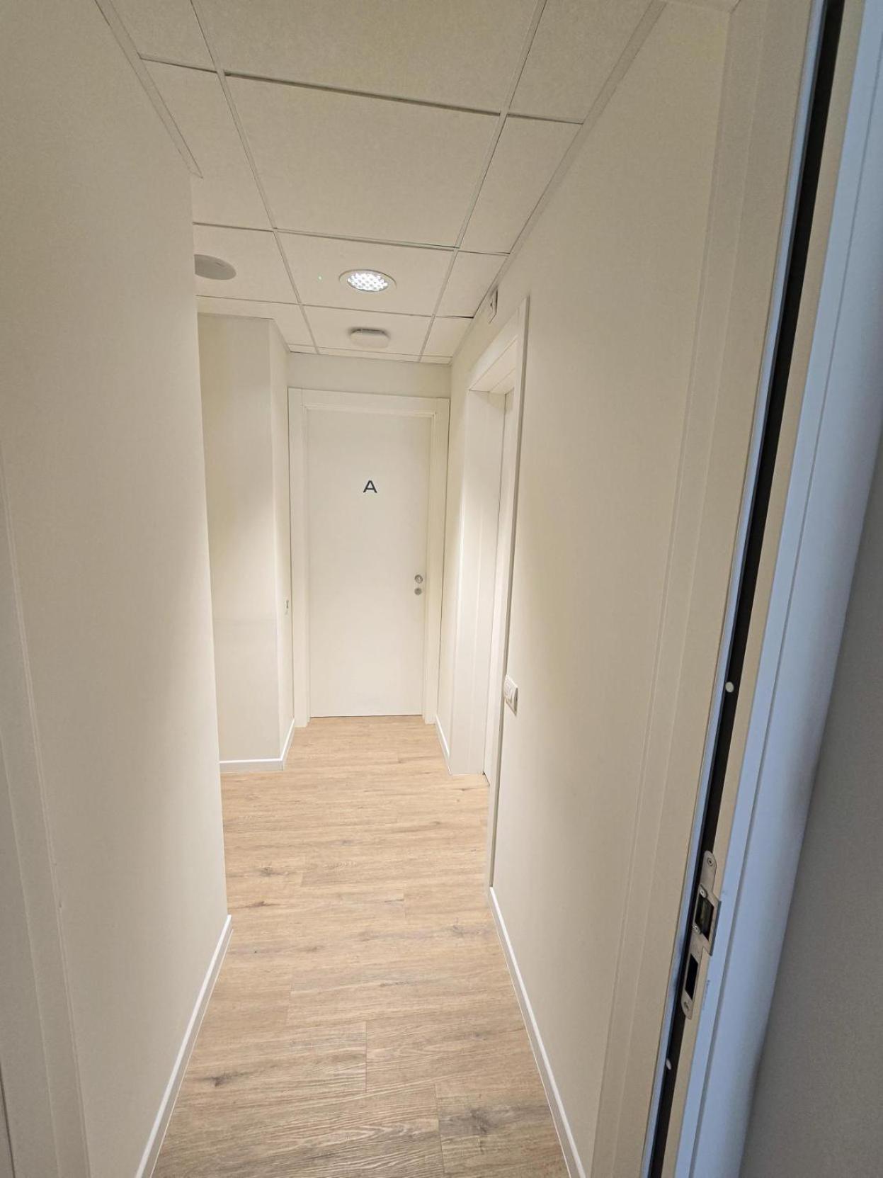 Well-located Campus Near Park * Milaan